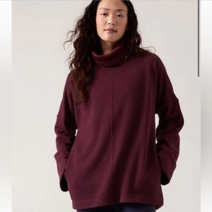 NWOT Athleta pullover cozy karma